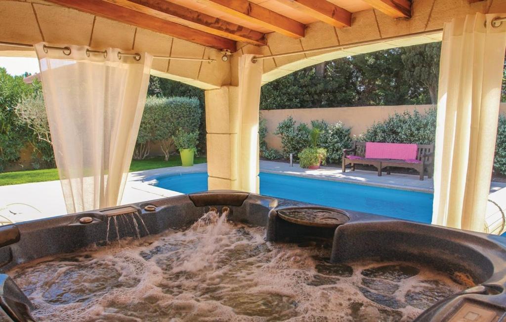 Villa Flamenca - Piscine Chauffee Chateaurenard Bagian luar foto